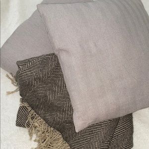 Throw Blanket with Matching Pillows